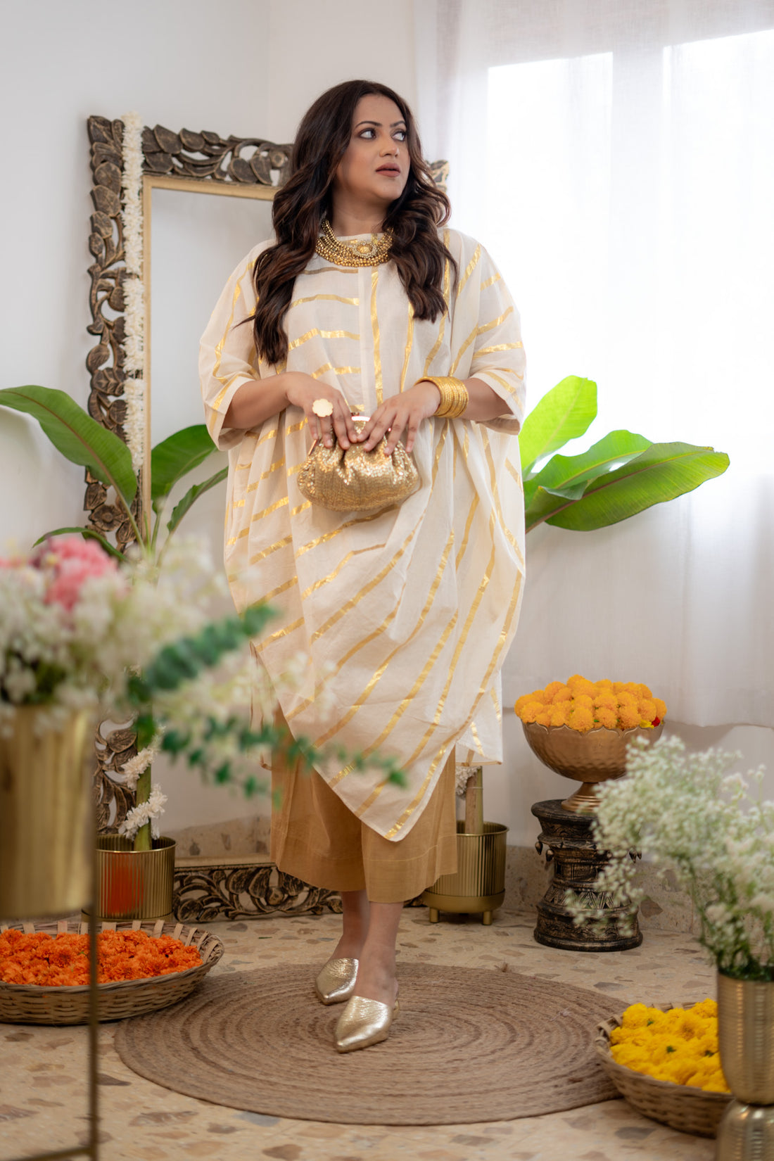 Suvarna Dhari Cowl set